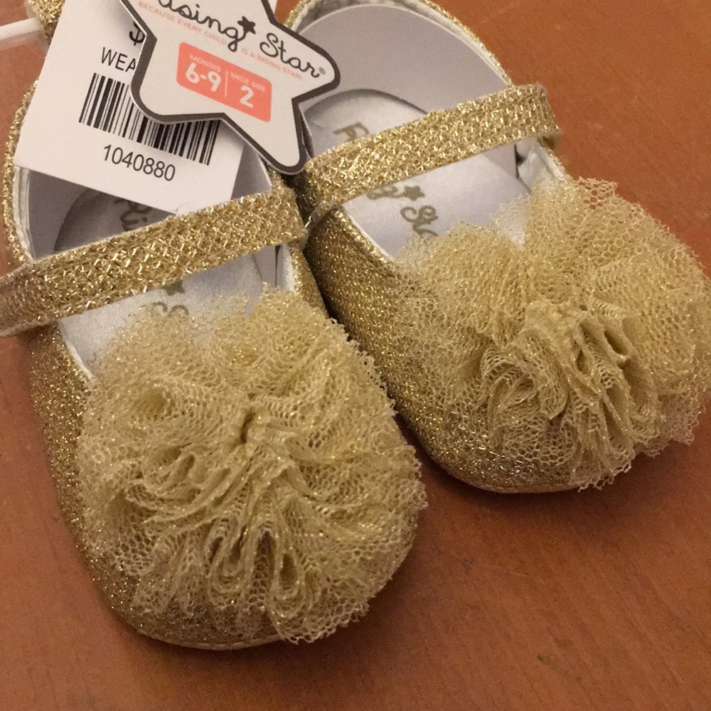 Baby Girl Dress Glitter Gold Shoes Slippers - Picture 4 of 8